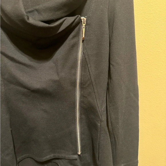 White House Black Market Asymmetrical Cowl Neck Jacket Front Zipper Sz 2 - Picture 5 of 16